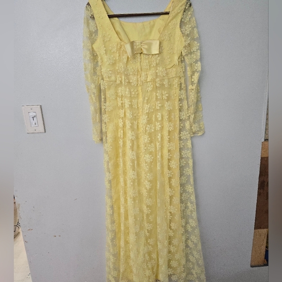 Vintage Union Made Yellow Spring Easter Dress Floral Lace Overlay Sheer Size 10 - Picture 7 of 16